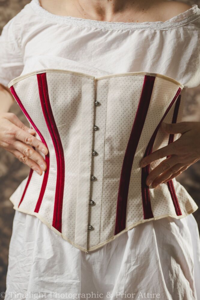 Victorian  corset  34"