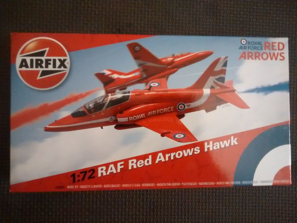 Airfix A02005C 1:72 RAF Red Arrows Hawk Plastic Model Kit