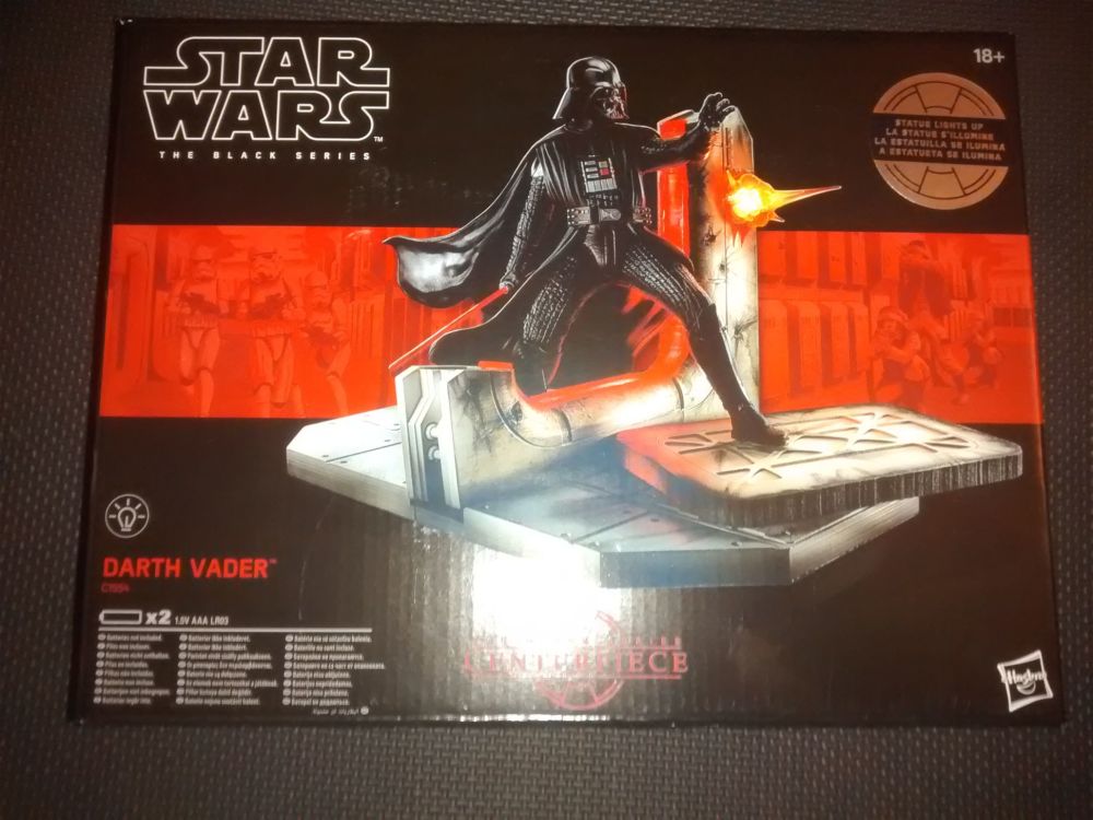 Star Wars The Black Series Darth Vader Centerpiece C1554 Illuminated Display Statue