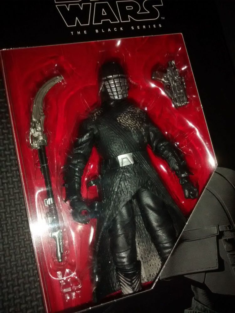 * Star Wars - The Black Series - Knight Of Ren - Collectable Figure 6