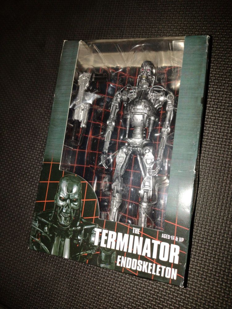 NECA - Terminator T-800  Endoskeleton - 6" Collectable Action Figure