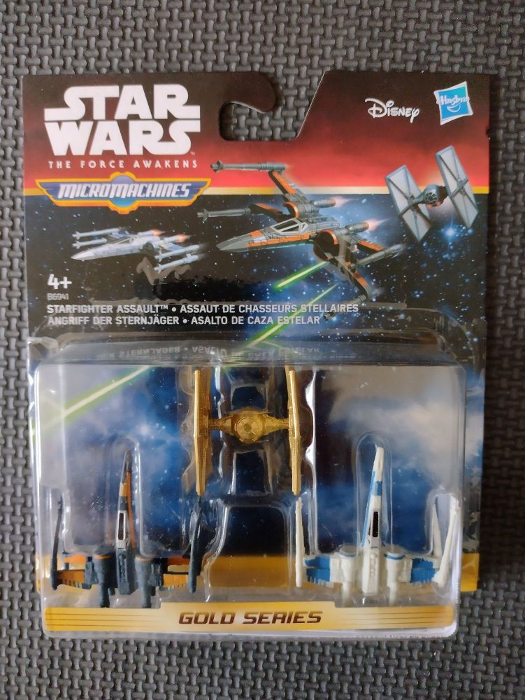 Micro Machines Star Wars The Force Awakens Gold Series Starfighter Assault B6941