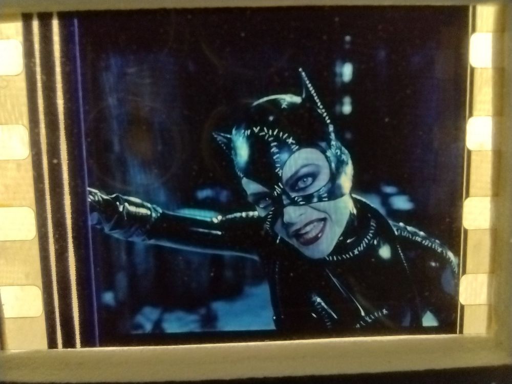 Genuine 35mm Screen Used Movie Cell Display Catwoman Michelle Pfeiffer Batman Returns Ref No 302284