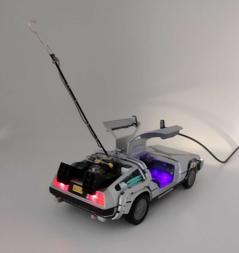 Painted & Lit Back To The Future DeLorean Time Machine 1:24 Scale Display Model