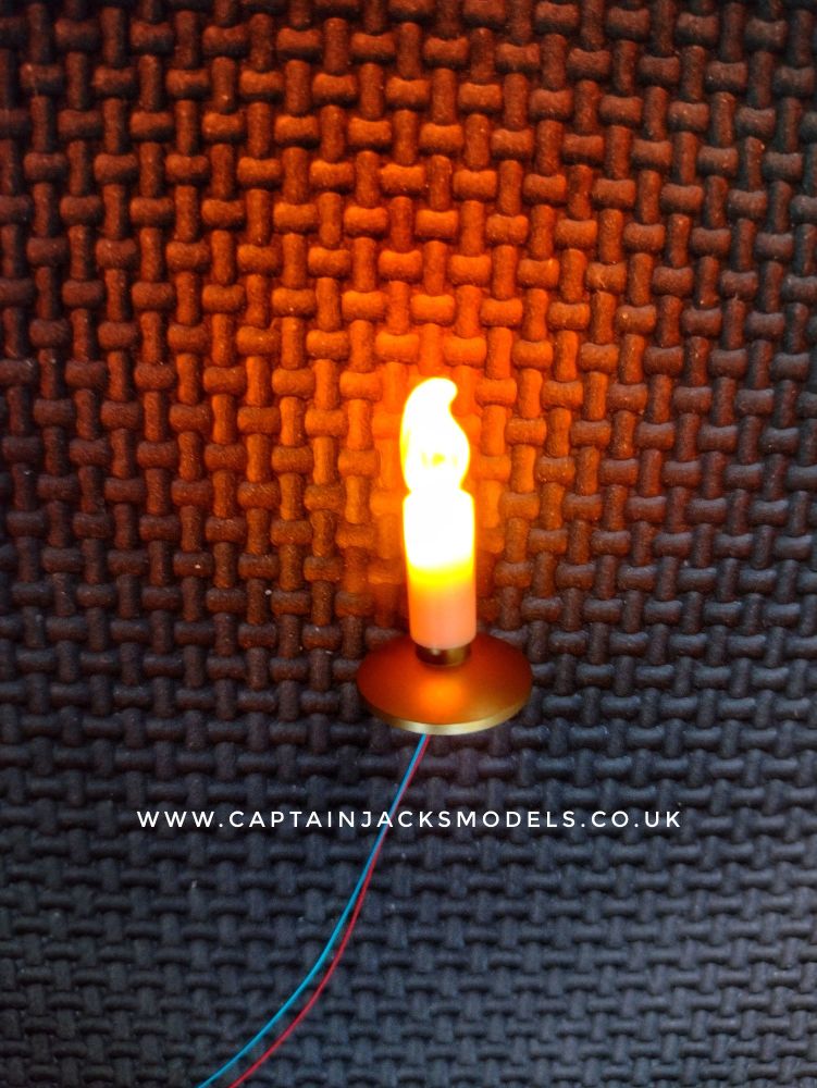 Light Up Lego Scenery - Candle - Small Flame - Gold Base