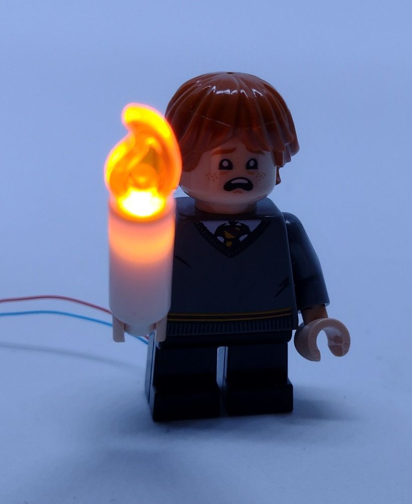 Light Up Lego Minifigure Ron Weasley Gryffindor Sweater Figure HP151 From Set 75954