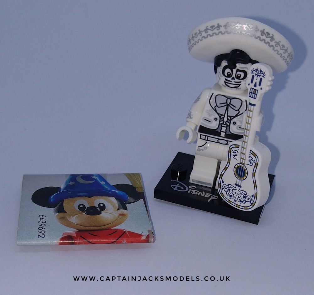 Lego Minifigure - Ernesto De La Cruz - Disney 100th Anniversary Series 7103