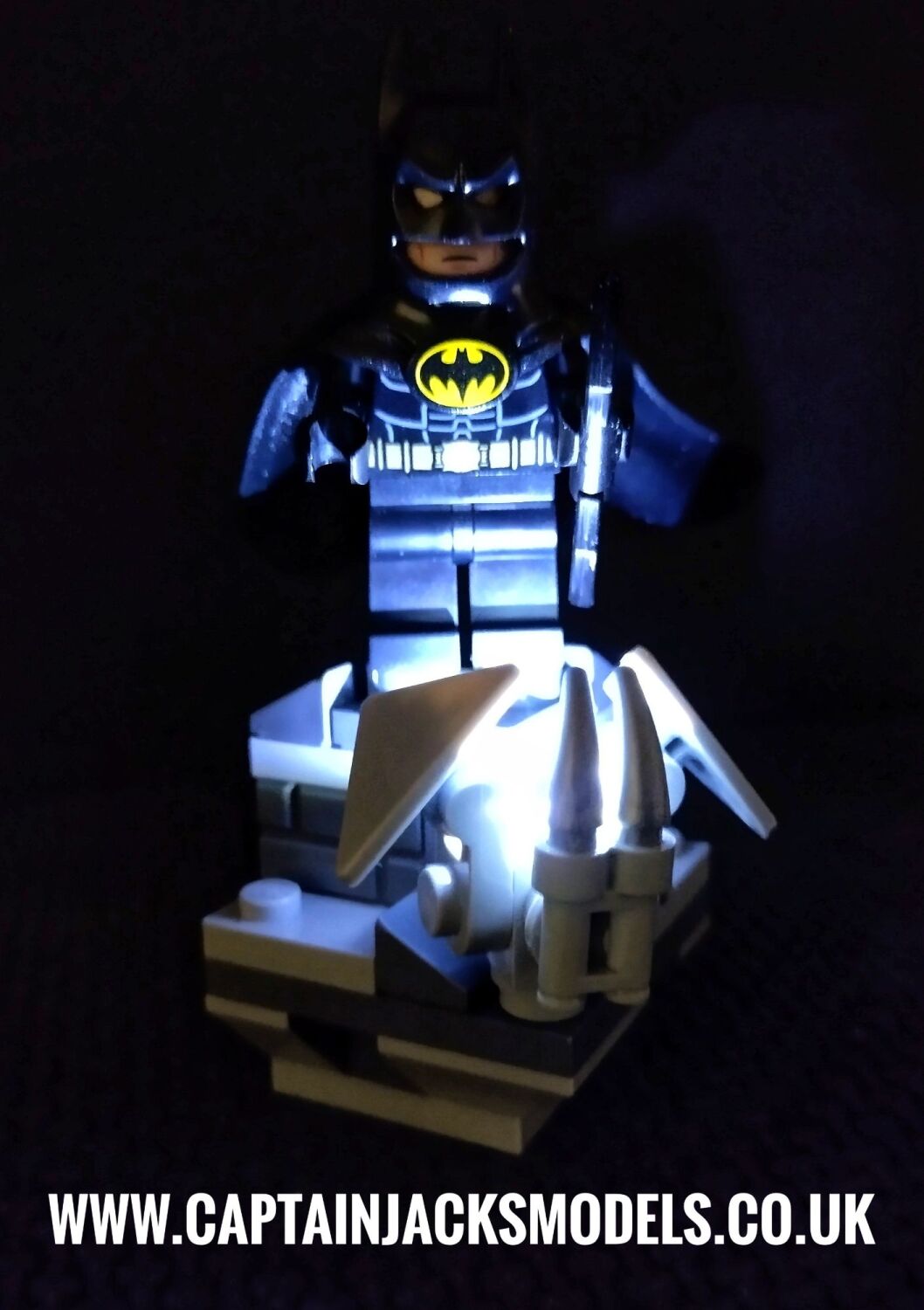 Light Up Lego Minifigure - Illuminated Batman 1992 - Set 30653