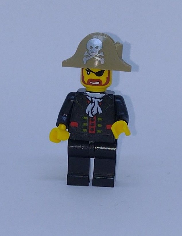 City General Character Custom Brick Minifigure Pirate Captain Beige Hat Ver