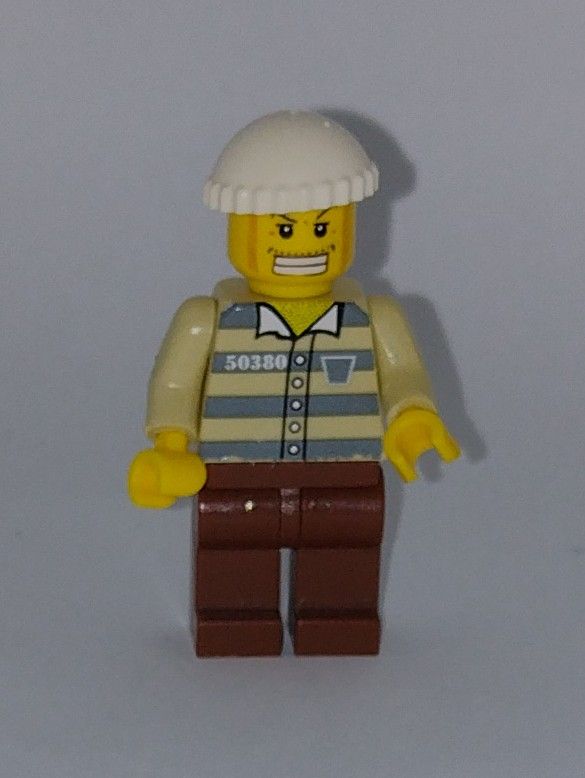 City General Character Custom Brick Minifigure Prisoner White Hat Version