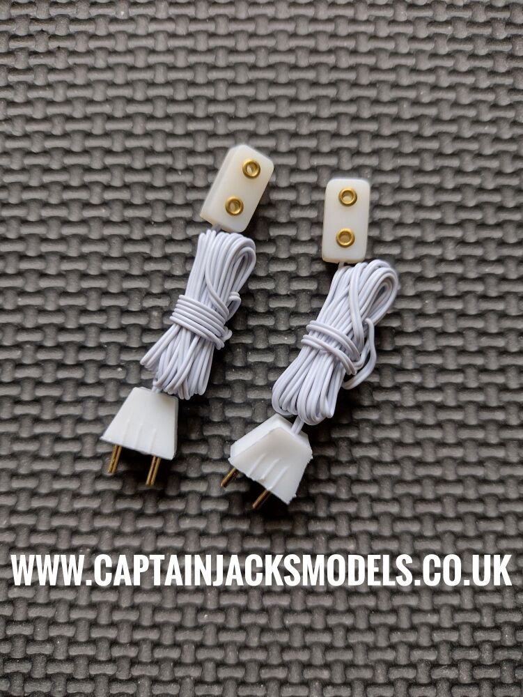 Dolls House Qty 2 Single Socket Extension Leads