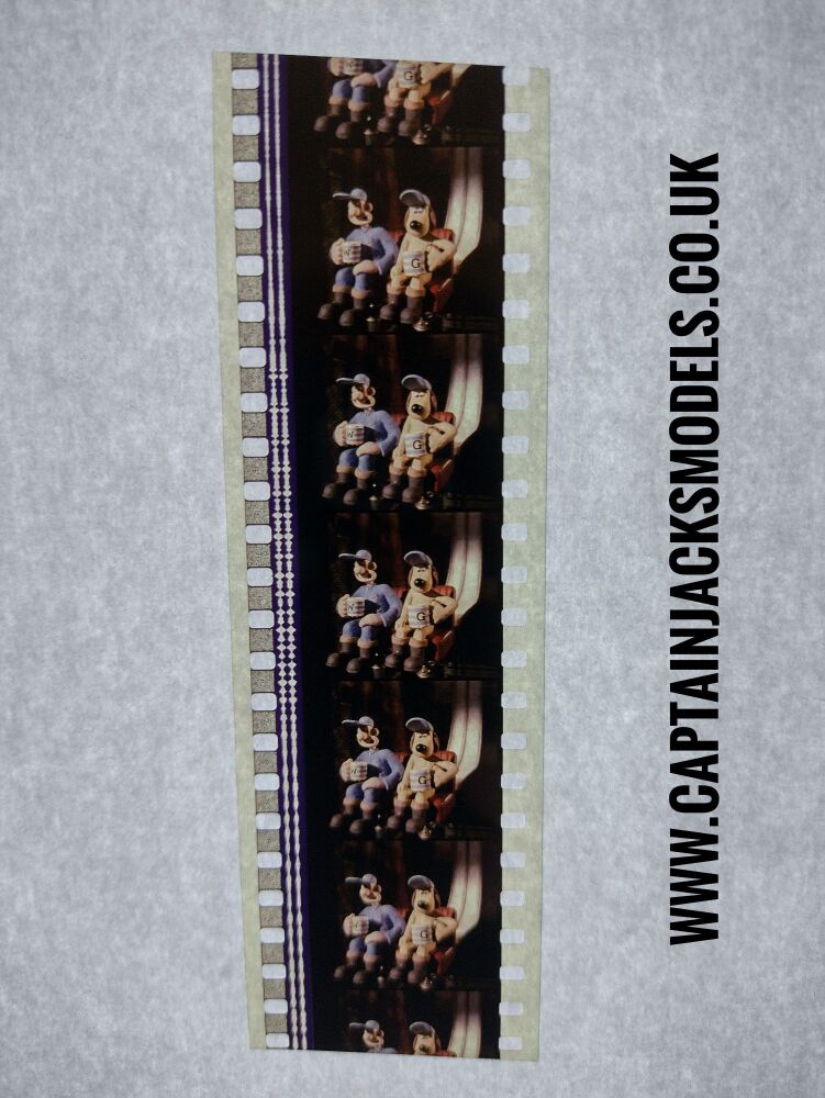 Genuine 35mm Screen Used Film Cells - Unmounted - Wallace & Gromit Curse Of The Were Rabbit 2005 - Ref I