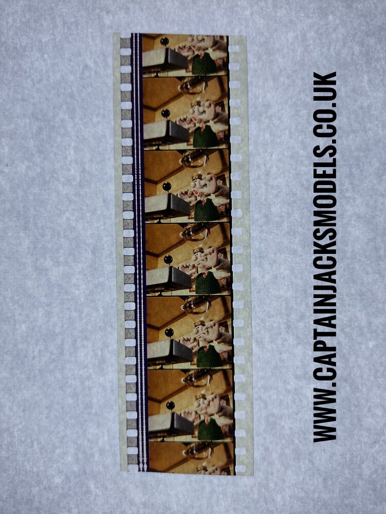 Genuine 35mm Screen Used Film Cells - Unmounted - Wallace & Gromit Curse Of The Were Rabbit 2005 - Ref J