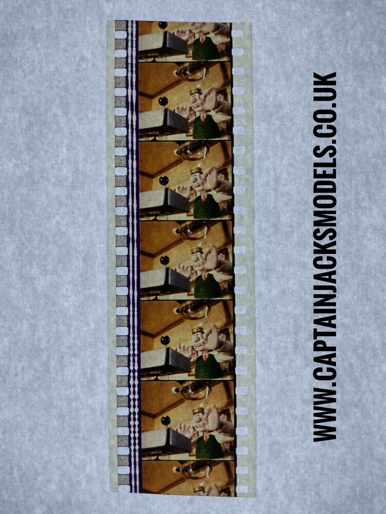 Genuine 35mm Screen Used Film Cells - Unmounted - Wallace & Gromit Curse Of The Were Rabbit 2005 - Ref O