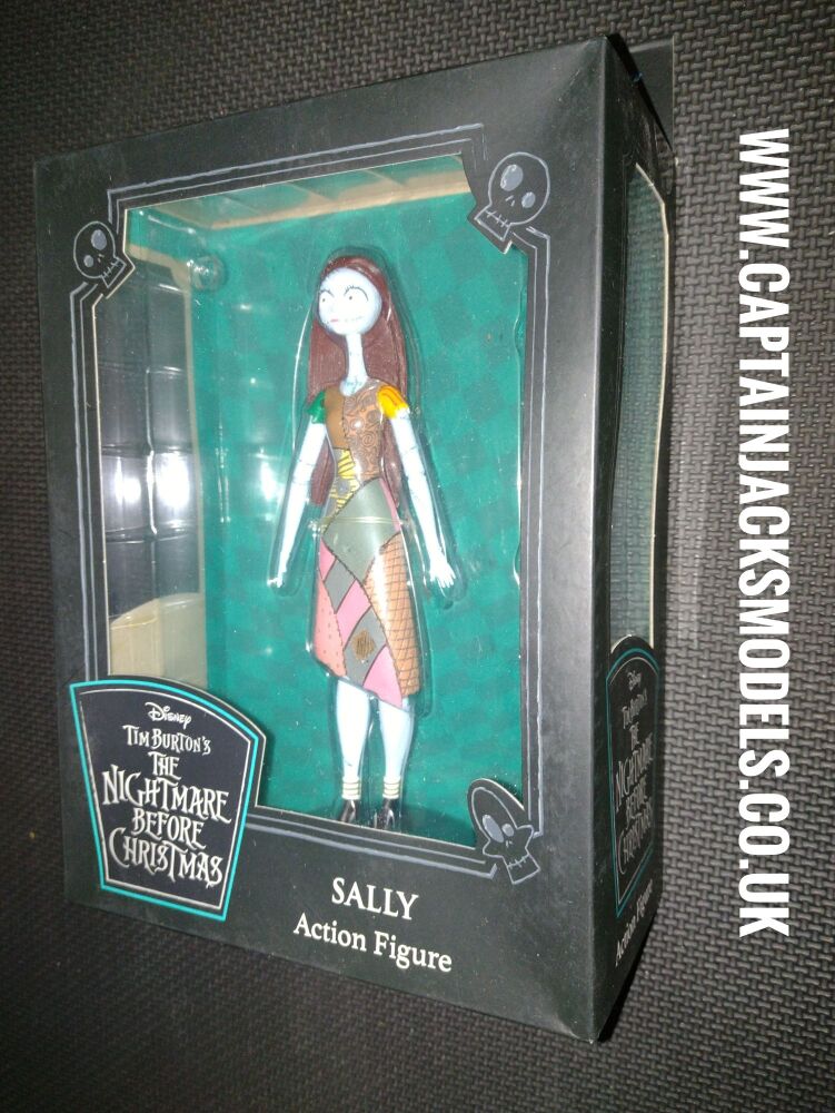 Tim Burtons The Nightmare Before Christmas - Diamond Select - Series 2 - Sally - Collectable Figure Set