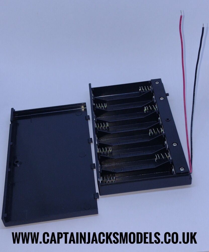 Battery Box For 8 AA Batteries With Switch & Wired Connections 12v