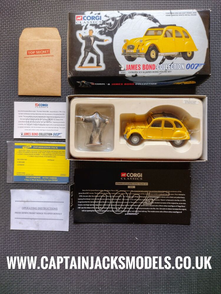 Vintage Corgi James Bond Collection Citroen 2CV & James Bond Figure Set In Superb Condition