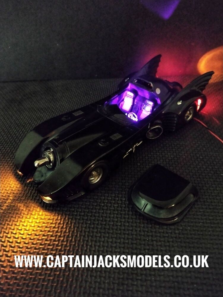 Built & Lit AMT 1:25 Batmobile 1989 Movie Version