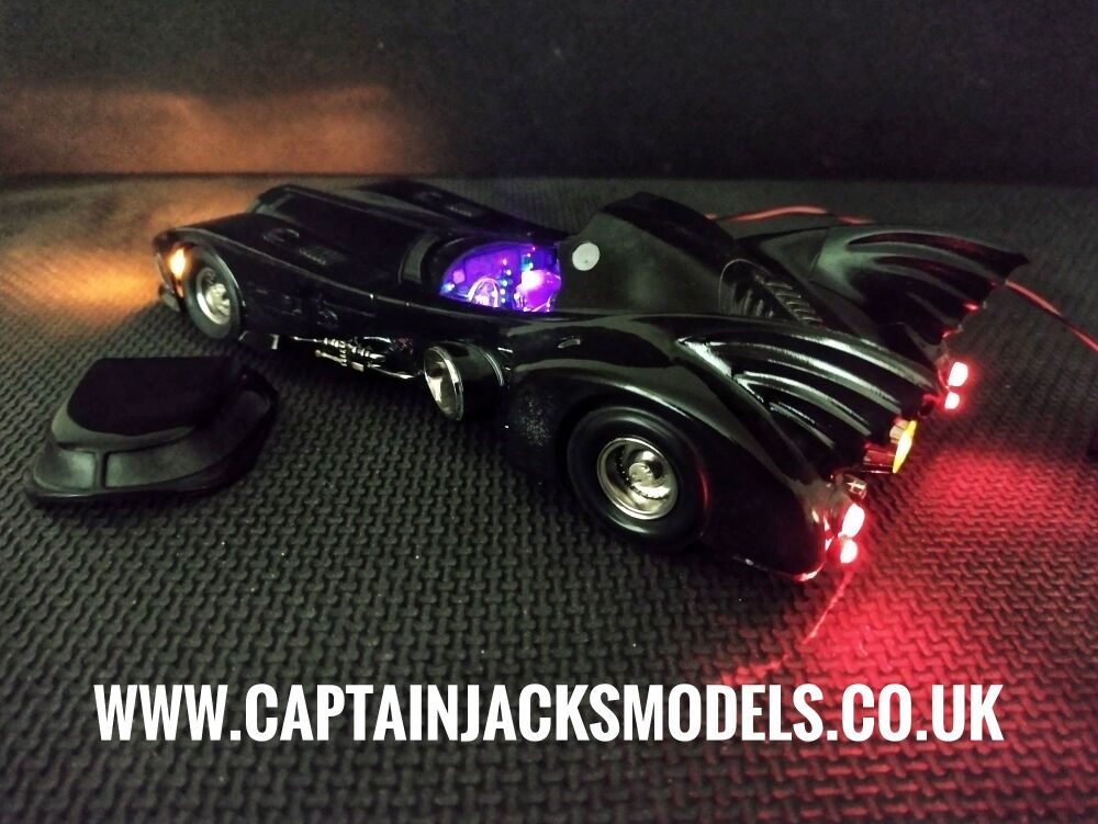 Built & Lit AMT 1:25 Batmobile 1989 Movie Version