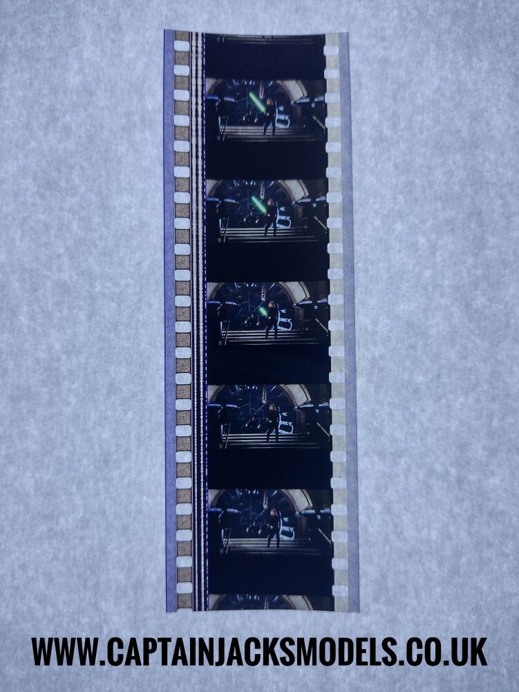 Genuine 35mm Screen Used Film Cells - Unmounted - Star Wars Episode VI Return Of The Jedi - Ref A