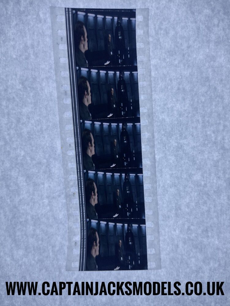 Genuine 35mm Screen Used Film Cells - Unmounted - Star Wars Episode IV A New Hope - Ref F