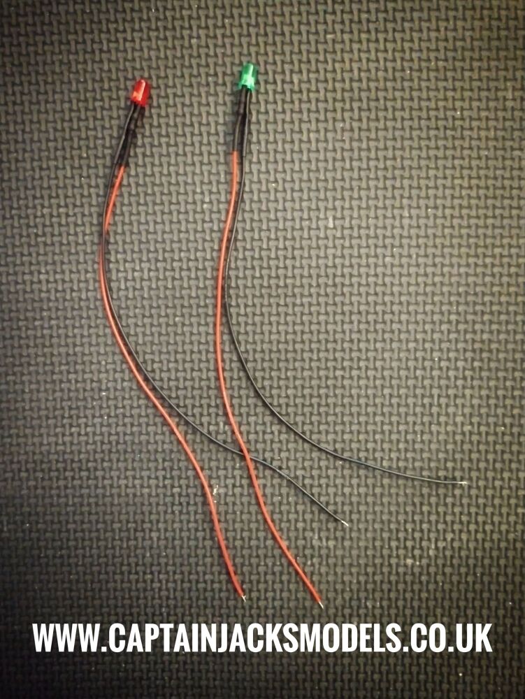 2 Prewired LED Pack Of Navigation Light LEDs 5mm ROUND TOP DIFFUSED LENS Red & Green Static