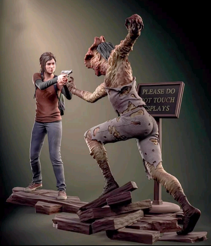 The Last Survivor Ellie & The Clicker 1:24 Scale Resin Figure Model Kit