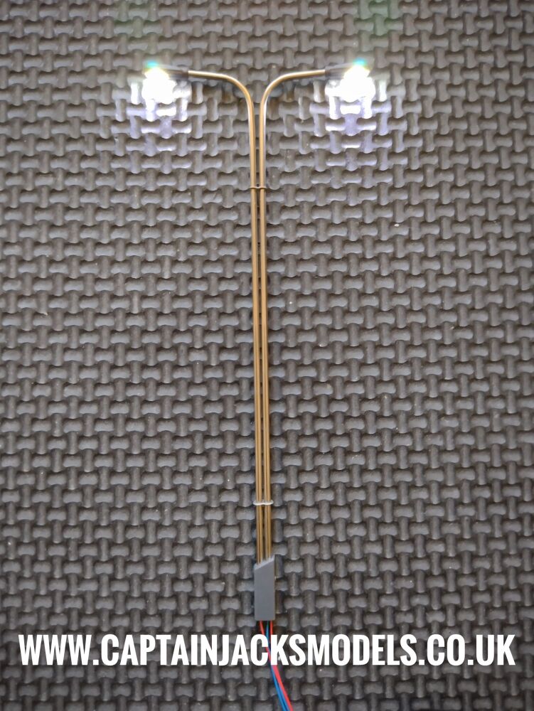 Qty 10 Street Lamp Double Lamp Posts Cool White Micro LED 3V To 18V DC REF LP3