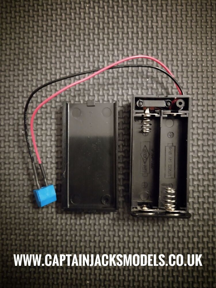 Double AA Battery Box With Built In Switch & Screw Terminal Connector 3v