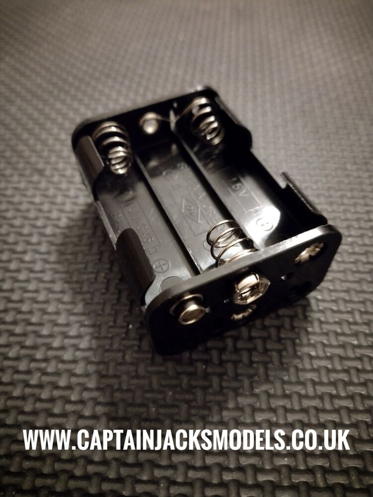Battery Holder For 6 AA Batteries Square Shape With PP3 Clip Connection 9v
