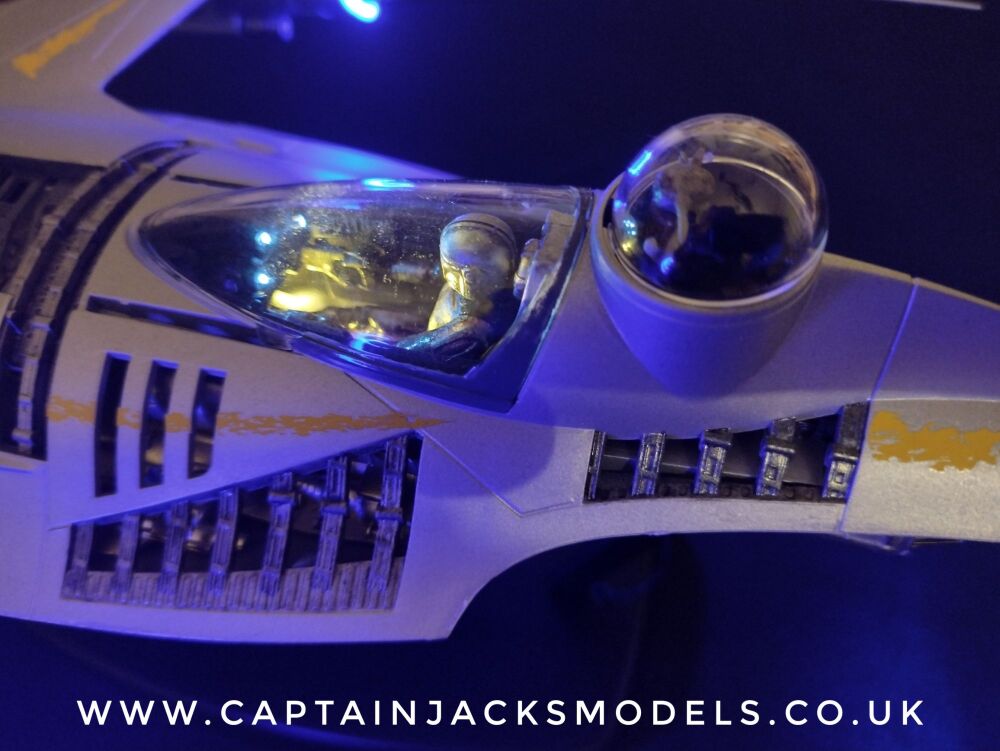 Revell 06787 The Mandalorian N-1 Starfighter Prewired LED Light Kit