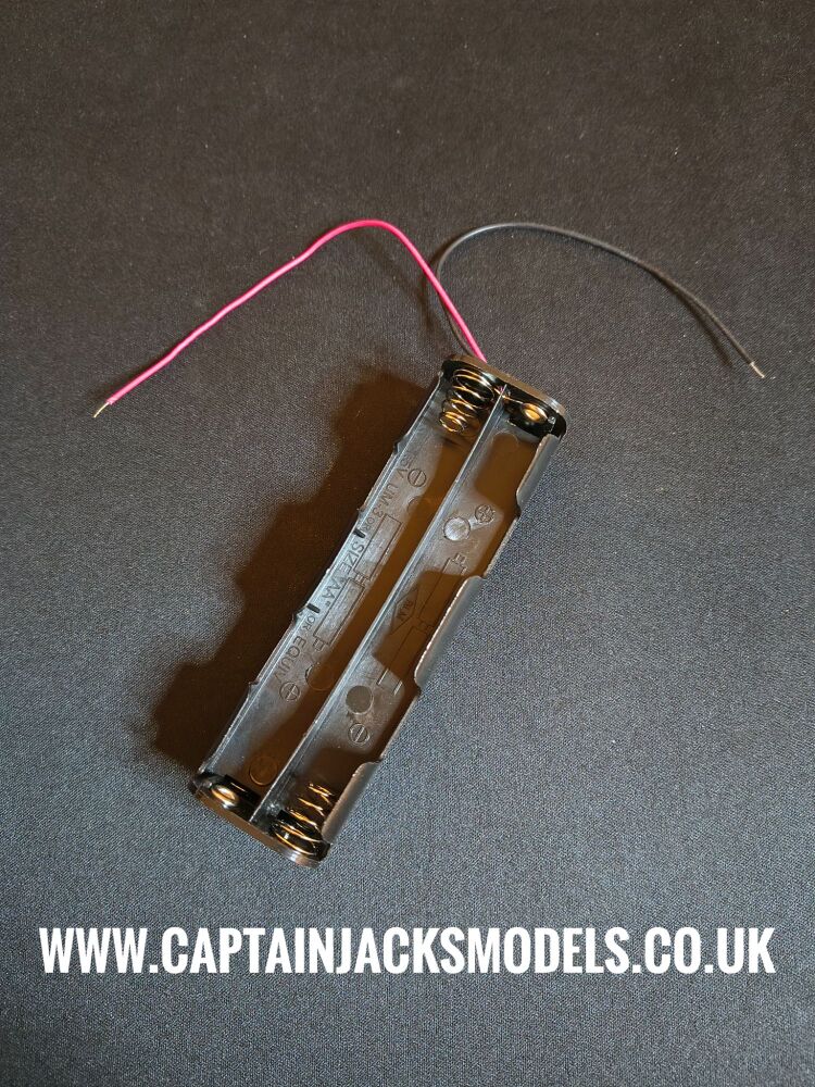 Battery Holder For 8 AA Batteries Square Shape With Wired Connection 12v