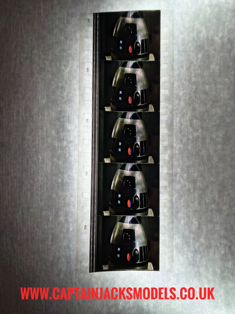 Genuine 35mm Screen Used Film Cells - Unmounted - Star Wars Episode IV A New Hope - Ref Y