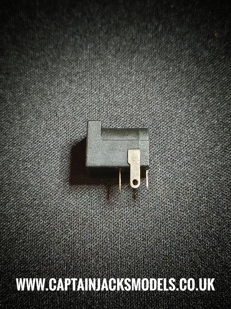 Sega Mega Drive Games Console Replacement Barrel Pin Female Socket For Power Lead