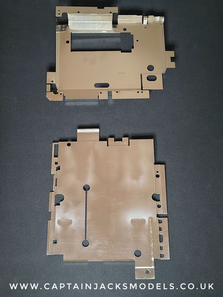 Sega Mega Drive Games Console Replacement Upper & Lower Heat Shields