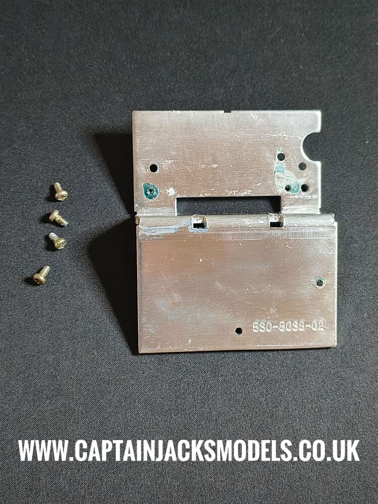 Sega Mega Drive Games Console Replacement Voltage Regulator Heatsink & Screws