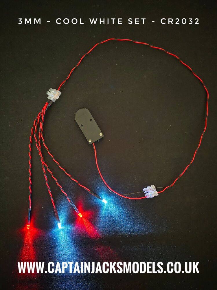 Model Display Car 3mm LED Light Kit x2 Cool White x2 Red With CR2032 Battery Holder