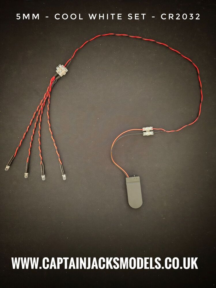 Model Display Car 5mm LED Light Kit x2 Cool White x2 Red With CR2032 Battery Box