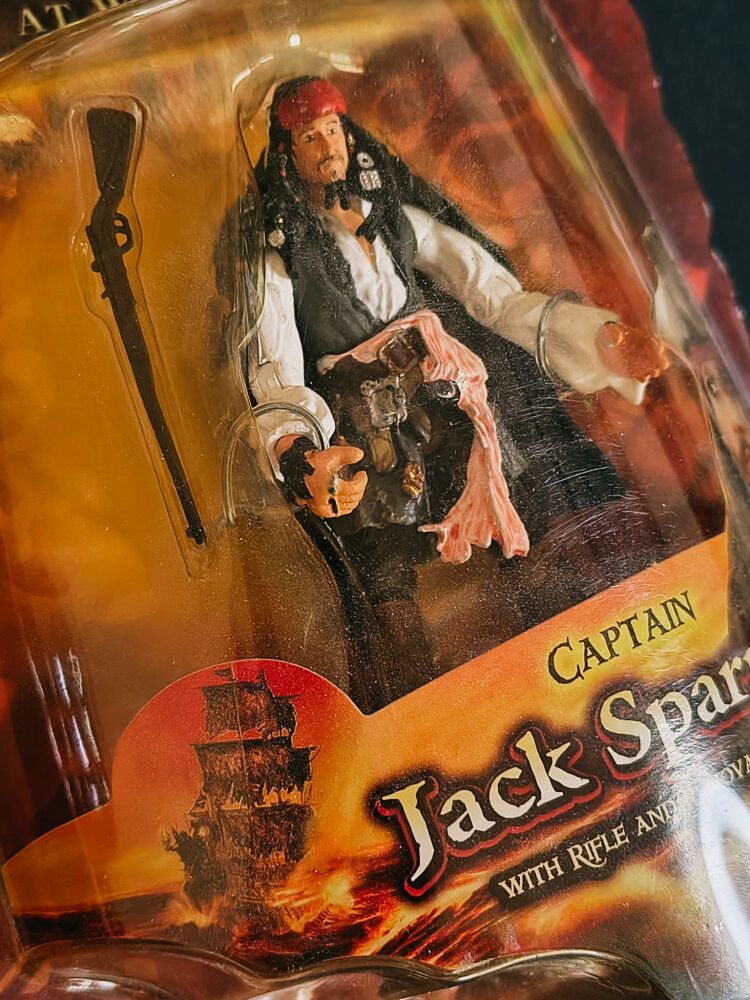 Zizzle - Collectors Figure - Pirates Of The Caribbean At Worlds End - Captain Jack Sparrow With Rifle & Removable Coat