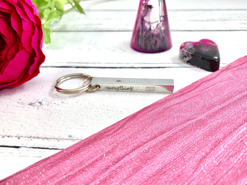 Find beauty in everything keyring
