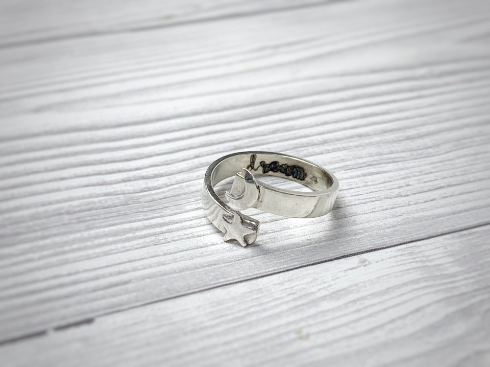 4mm rectangle wrap star and moon ring, "dream" inside, size Q