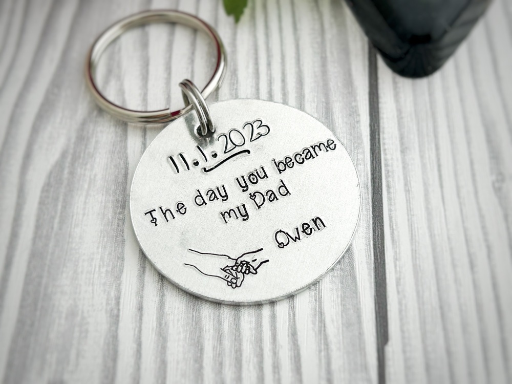 "The day you became my Dad" keyring