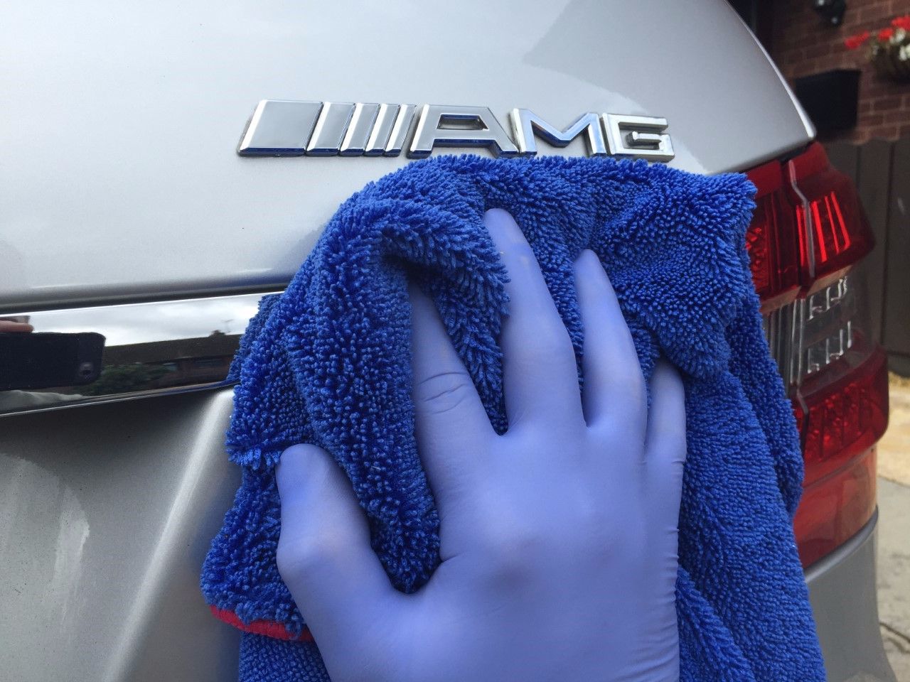 Why should you wear Detailing Gloves?