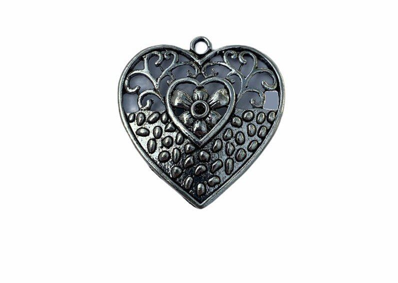 silver style pendant heart shape