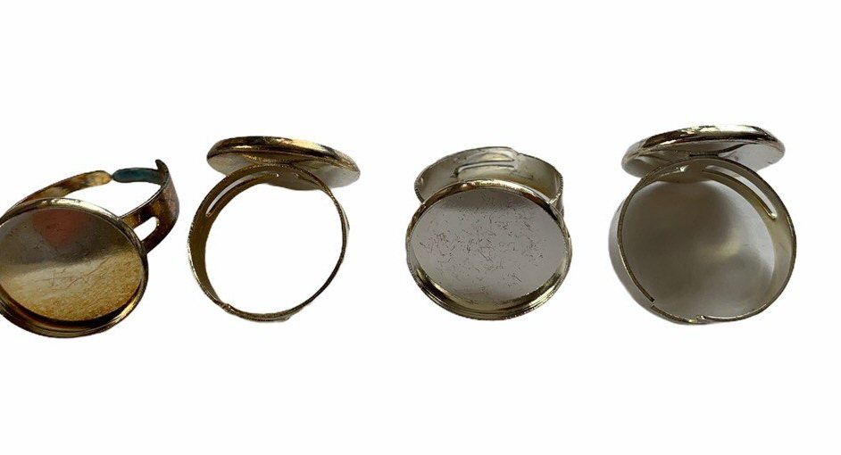 Silver  bezel style rings - E1