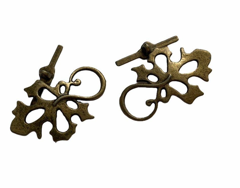 brass style clasps