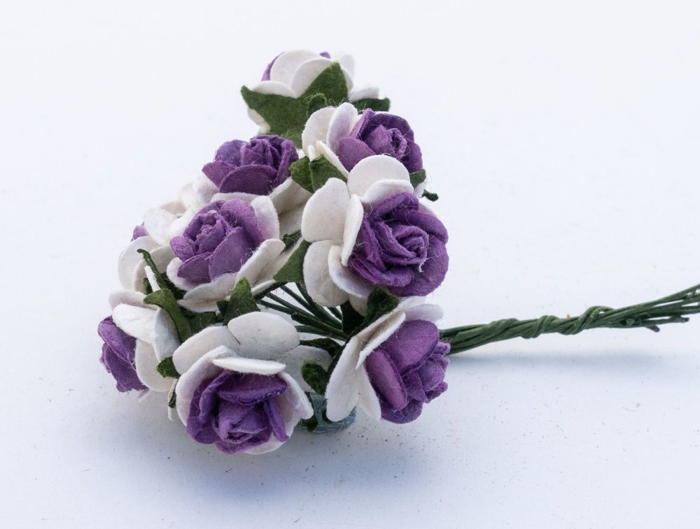 Lilac and white roses 2.18