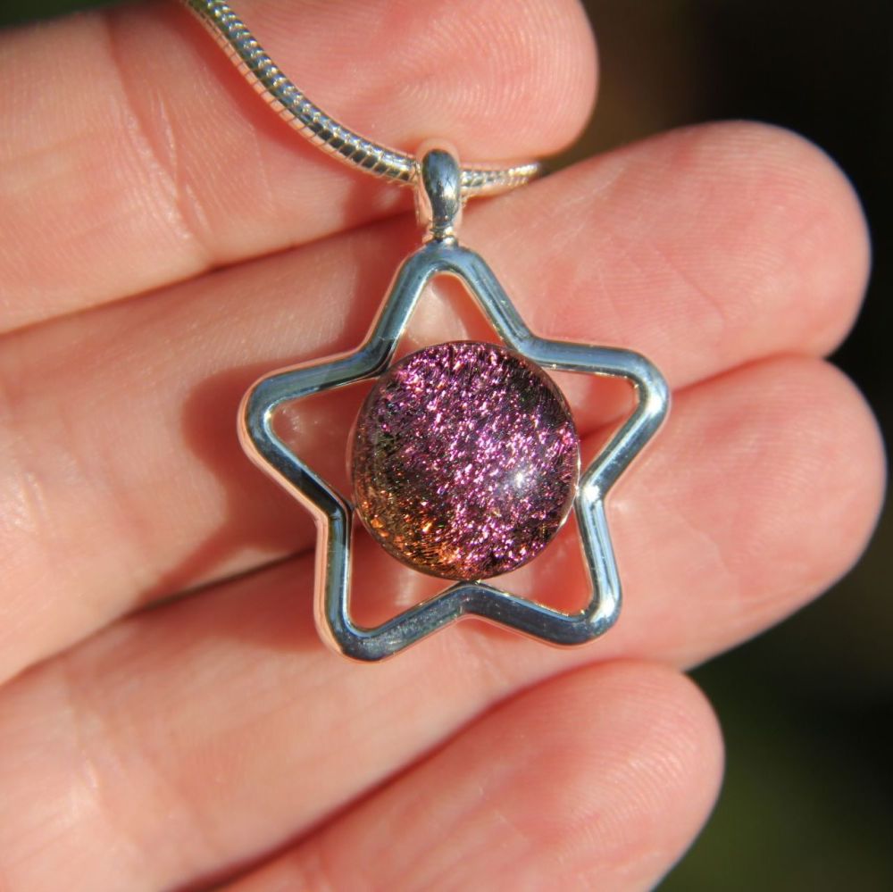 Pink to orange dichroic star pendant 