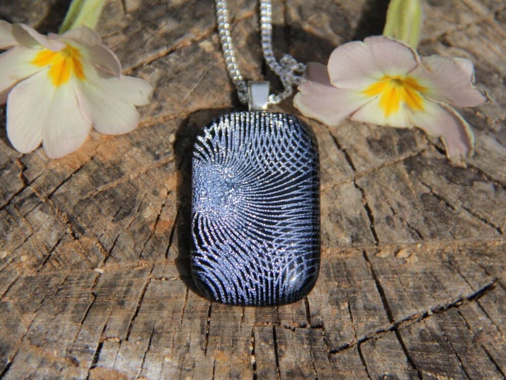 Silver net dichroic glass pendant