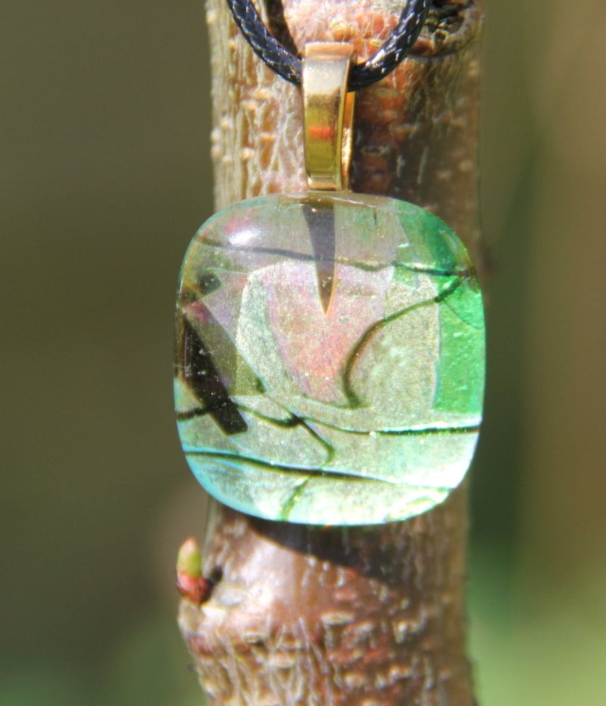 Green and gold pendant